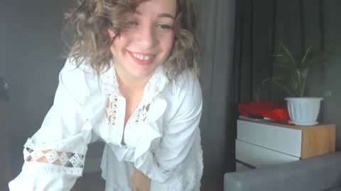 cutesmile sharon online show from December 19, 1:39 am