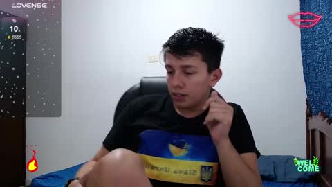 Snapshot of cutesmith_04 chatting on February 17, 1:15 am smith online show from February 17, 1:15 am