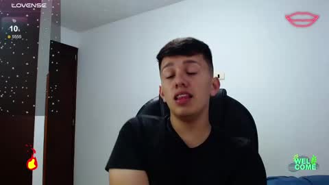 Snapshot of cutesmith_04 chatting on February 21, 10:48 pm smith online show from February 21, 10:48 pm