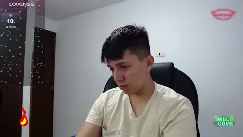 Snapshot of cutesmith_04 chatting on February 27, 2:32 am smith online show from February 27, 2:32 am