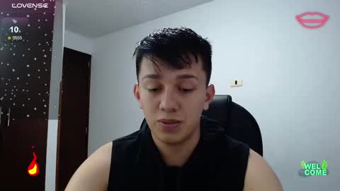 Snapshot of cutesmith_04 chatting on March 2, 2:08 am smith online show from March 2, 2:08 am