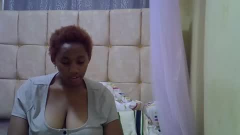Snapshot of cutestebony1 chatting on May 25, 8:59 pm cutestebony1 online show from May 25, 8:59 pm
