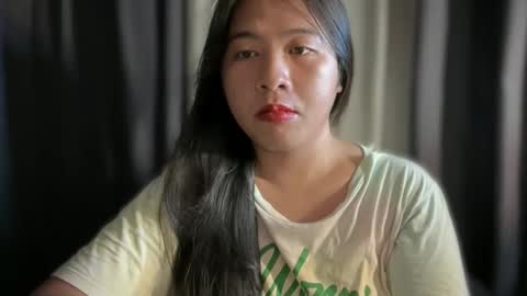Snapshot of cutestgurl_ chatting on May 8, 2:17 am cute online show from May 8, 2:17 am