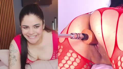 Snapshot of cutie_allie chatting on June 4, 2:45 pm Allie online show from June 4, 2:45 pm