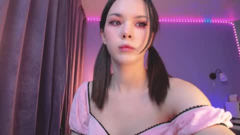 Snapshot of cutie_bellle chatting on January 6, 7:31 am belle online show from January 6, 7:31 am