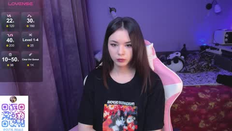 Snapshot of cutie_bellle chatting on February 11, 5:37 am belle online show from February 11, 5:37 am