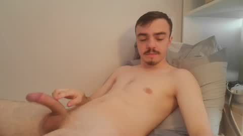 Snapshot of cutie_garlix chatting on July 5, 9:49 am cutie garlix online show from July 5, 9:49 am