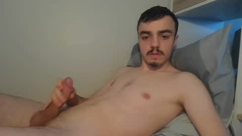 Snapshot of cutie_garlix chatting on July 7, 6:01 pm cutie garlix online show from July 7, 6:01 pm