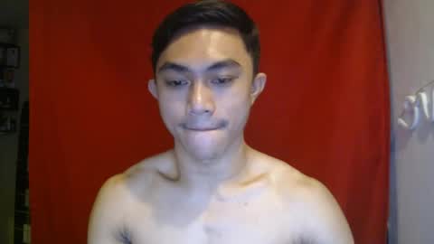 Snapshot of cutie_hunk69 chatting on July 3, 1:34 am cutie_hunk69 online show from July 3, 1:34 am