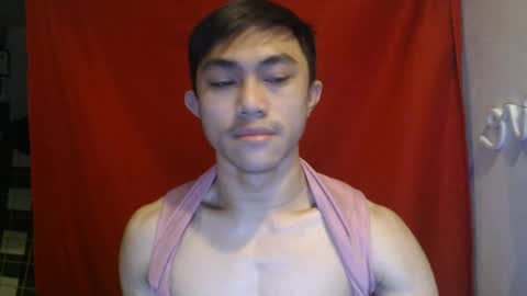 Snapshot of cutie_hunk69 chatting on July 17, 1:45 am cutie_hunk69 online show from July 17, 1:45 am
