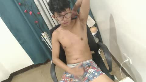 Snapshot of cutie_mico chatting on June 27, 6:40 am cutie_mico online show from June 27, 6:40 am