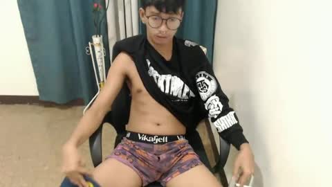 Snapshot of cutie_mico chatting on June 29, 5:46 am cutie_mico online show from June 29, 5:46 am