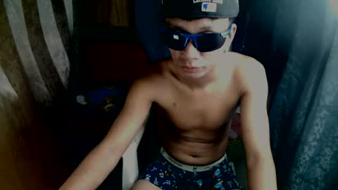 Snapshot of cutie_mico chatting on July 24, 7:06 am cutie_mico online show from July 24, 7:06 am