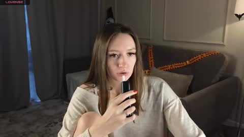 Kate online show from November 3, 8:15 am