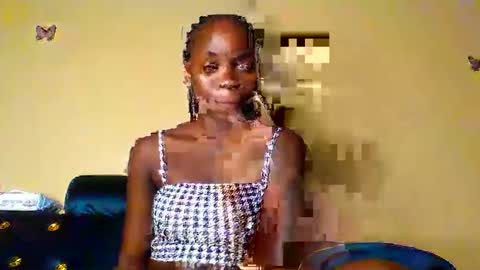 Snapshot of cutie_plush chatting on April 4, 5:54 pm cutieplush online show from April 4, 5:54 pm