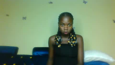 Snapshot of cutie_plush chatting on April 10, 10:53 am cutieplush online show from April 10, 10:53 am