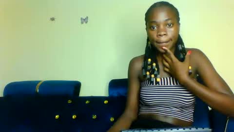 Snapshot of cutie_plush chatting on April 14, 6:36 pm cutieplush online show from April 14, 6:36 pm