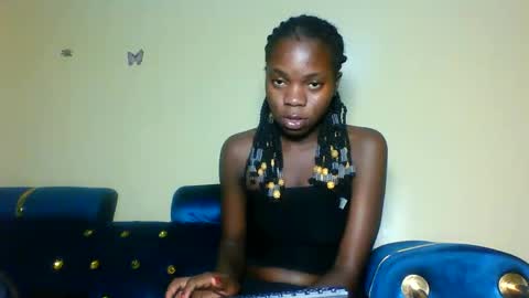 Snapshot of cutie_plush chatting on April 25, 8:06 pm cutieplush online show from April 25, 8:06 pm