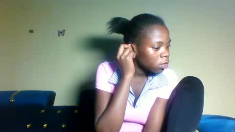 Snapshot of cutie_plush chatting on May 9, 6:35 pm cutieplush online show from May 9, 6:35 pm
