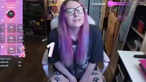 Snapshot of cutie_velvette chatting on June 25, 3:38 pm Cutie Velvette online show from June 25, 3:38 pm