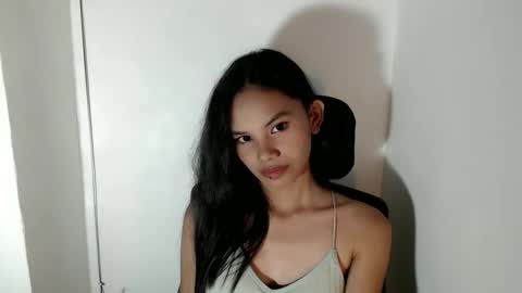 Snapshot of cutiee_lily2 chatting on May 29, 4:54 am cutiee_lily2 online show from May 29, 4:54 am