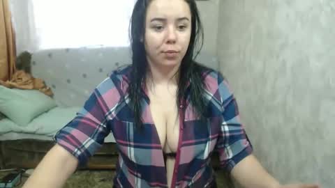 Snapshot of cutiemarine chatting on May 1, 11:04 am cutiemarine online show from May 1, 11:04 am