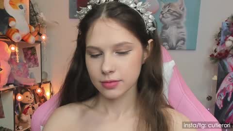 Snapshot of cutierori chatting on January 13, 7:11 am Rori  Instagram cutierori  online show from January 13, 7:11 am