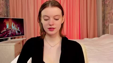 Snapshot of cutiestorm chatting on February 17, 8:22 am Mila online show from February 17, 8:22 am