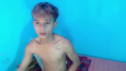 cutiewalter online show from April 26, 7:17 am