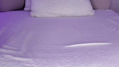 Hannah online show from April 14, 6:14 pm