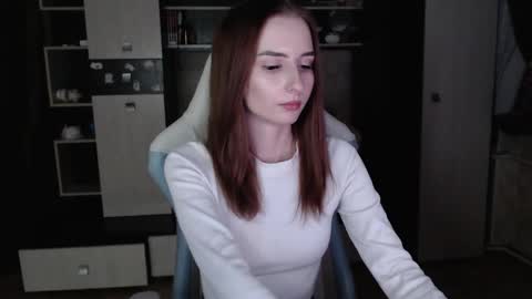 Cutti Crystal online show from December 4, 11:02 pm