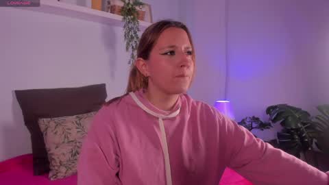 Laura online show from April 13, 11:16 am