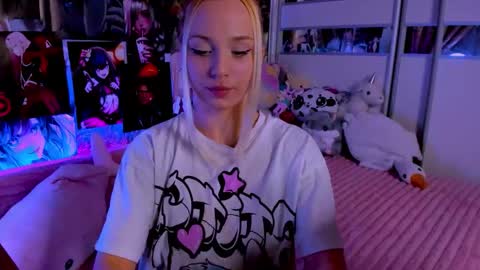 Snapshot of cuttie_ponyy chatting on February 27, 9:26 pm Nora online show from February 27, 9:26 pm