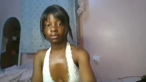 Snapshot of cutty_teshy chatting on October 29, 3:47 pm cutty_teshy online show from October 29, 3:47 pm