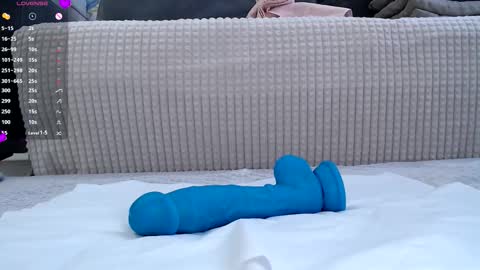 Snapshot of cuty_lucy chatting on September 11, 8:03 am Lucy online show from September 11, 8:03 am