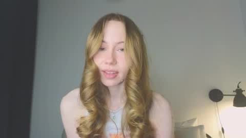 Snapshot of cuute_angell chatting on April 29, 5:30 pm Virginia See you on Sunday online show from April 29, 5:30 pm
