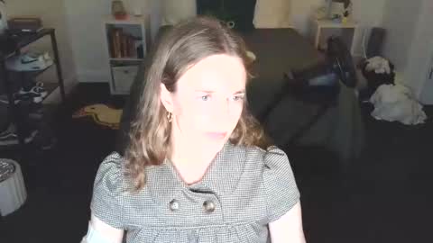 Snapshot of cvanb chatting on June 9, 2:56 am Claire online show from June 9, 2:56 am