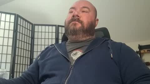 Snapshot of cwbyga chatting on February 3, 5:16 am Bubba Bull online show from February 3, 5:16 am
