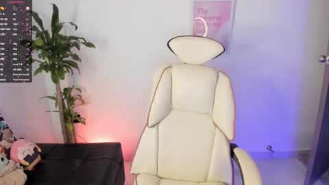 Liz online show from March 12, 10:16 pm