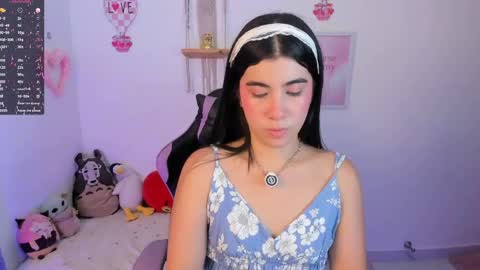 Snapshot of cyber_lizz chatting on May 27, 9:45 pm Liz online show from May 27, 9:45 pm