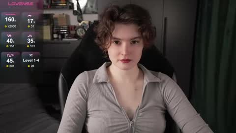 Helen Blossom online show from March 31, 1:33 pm