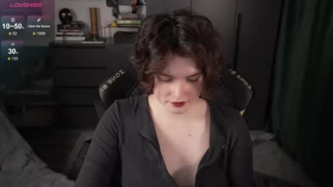 Snapshot of cybersamuraii chatting on May 31, 7:48 pm Helen Blossom online show from May 31, 7:48 pm
