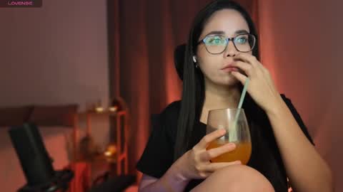 cyborgmuse online show from March 23, 9:46 am