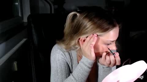 cymaishere online show from October 18, 5:35 pm