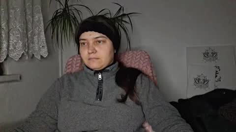 Cyndee Winter online show from January 17, 4:54 pm