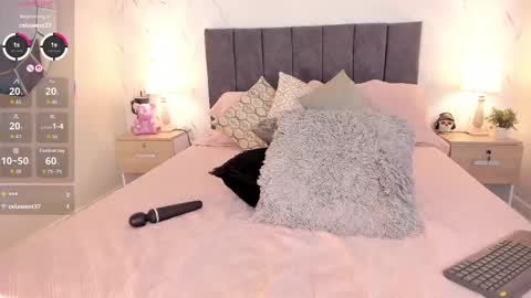 Snapshot of cyntia_adams chatting on September 29, 8:02 pm cyntia_adams online show from September 29, 8:02 pm