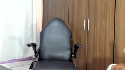 cyntia online show from February 6, 4:25 pm