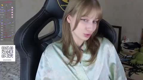 cyyberwhore online show from December 4, 10:29 pm