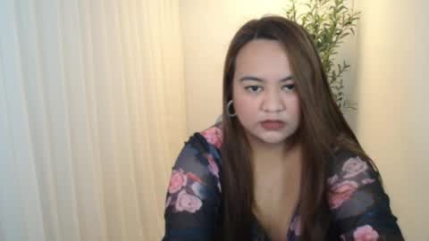 Snapshot of czarinna_ chatting on June 6, 9:30 pm Czarinna online show from June 6, 9:30 pm
