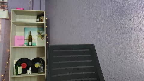 Snapshot of d4ni_king chatting on November 4, 2:43 am d4ni_king online show from November 4, 2:43 am